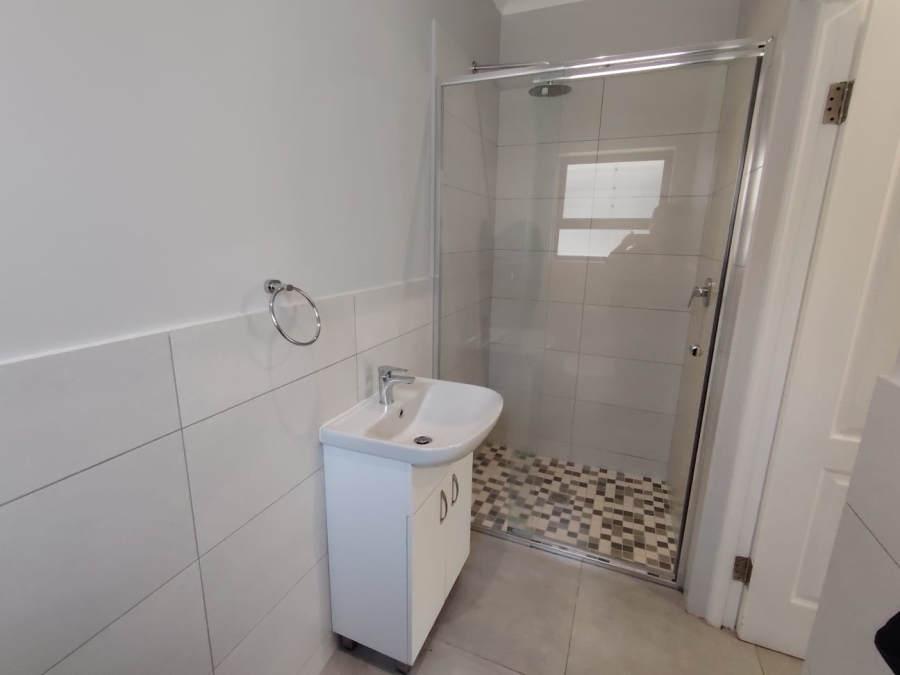 To Let 3 Bedroom Property for Rent in Sedgefield Central Western Cape